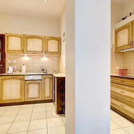 Apartment Dom & House - Monte Cassino Center